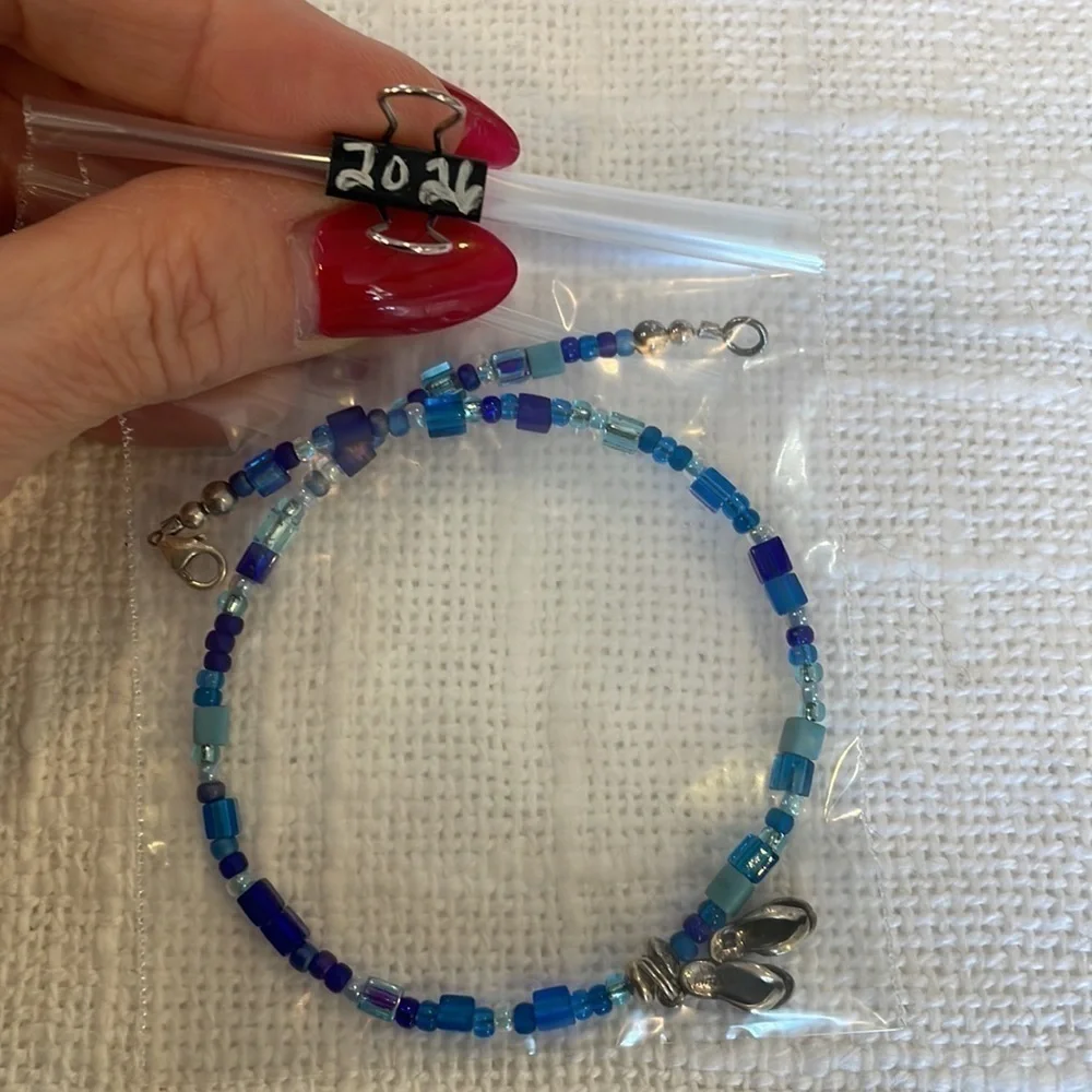 Sterling silver flip flop charm blue glass tube seed bead ankle bracelet - Picture 7 of 7